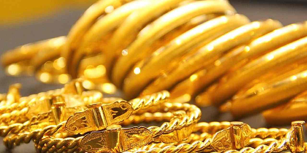 Altında çifte rekor!