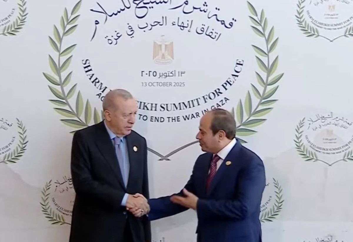 Mısır'daki Zirveyle Gazze Barışına Doğru Yeni Adımlar: Esir Değişimi ve Uluslararası Katılım