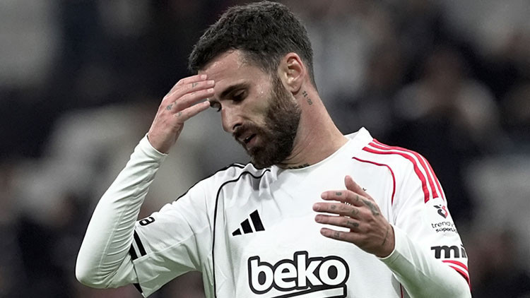 Galatasaray derbisinde kaçırdığı golü unutamıyor!