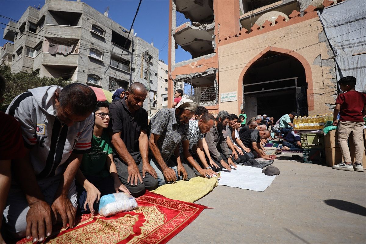 Gazze’de Ateşkes Sonrası İlk Cuma Namazı ve Bölge Gündemi