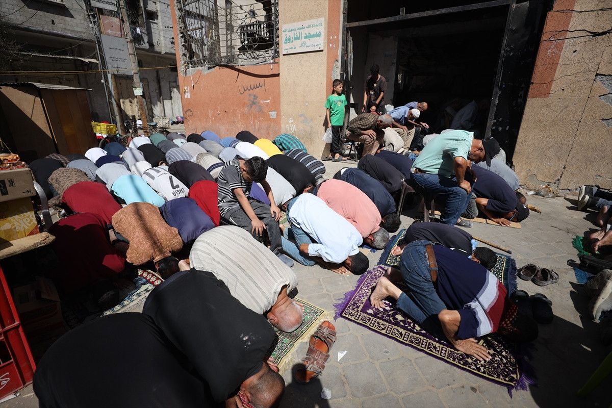 Gazze’de Ateşkes Sonrası İlk Cuma Namazı ve Bölge Gündemi