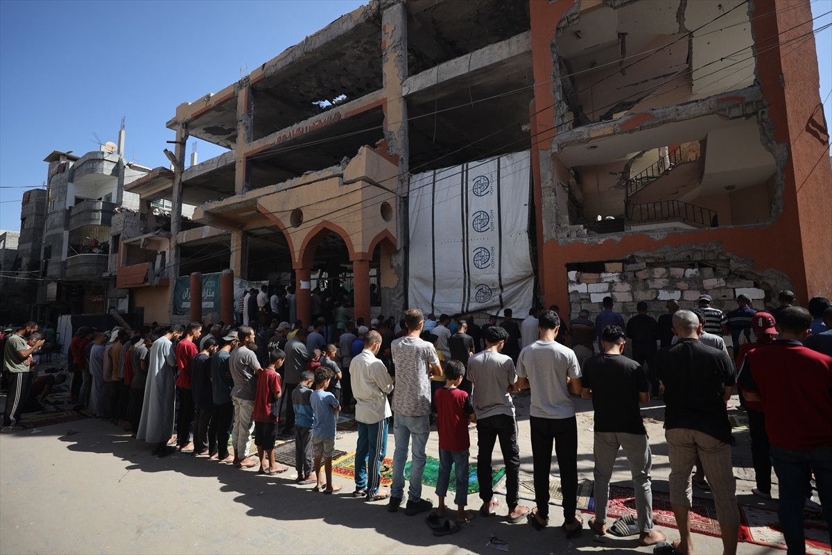 Gazze’de Ateşkes Sonrası İlk Cuma Namazı ve Bölge Gündemi