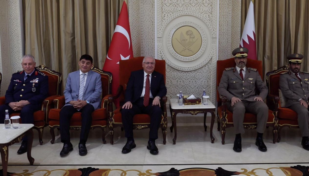 Milli Savunma Bakanı Katar’a gitti