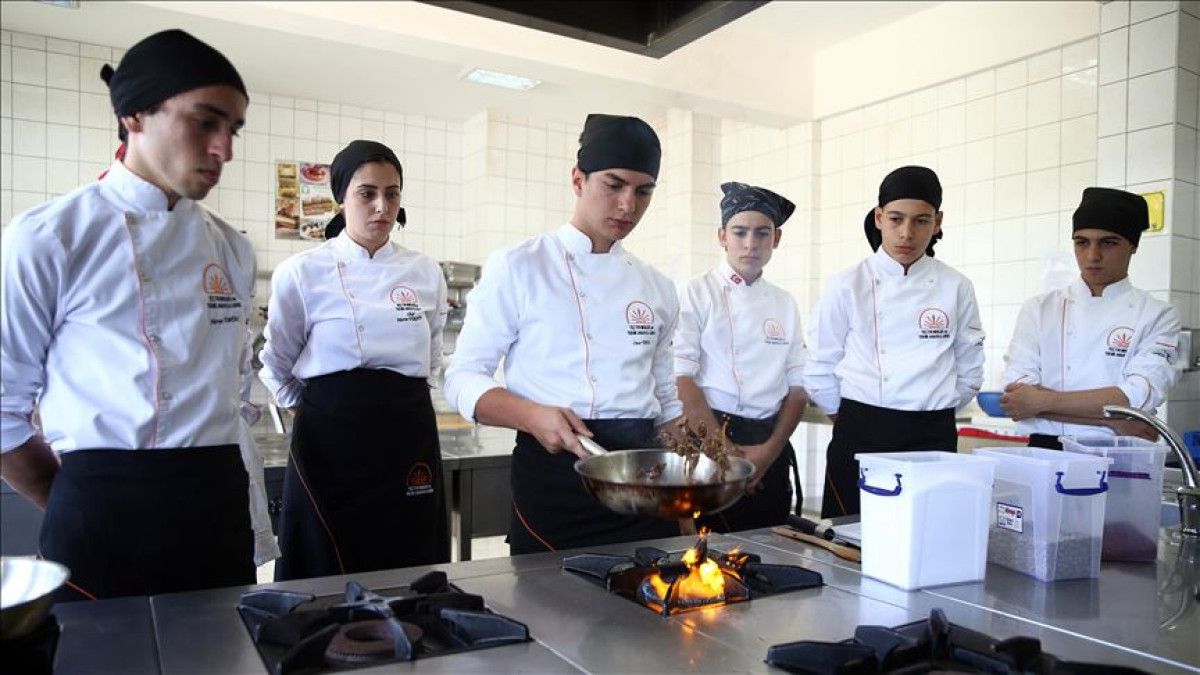 İŞKUR Kasım Raporu: Turizm, Hizmet ve İmalatta İş Gücü Talebi Çarpıcı Düzeyde