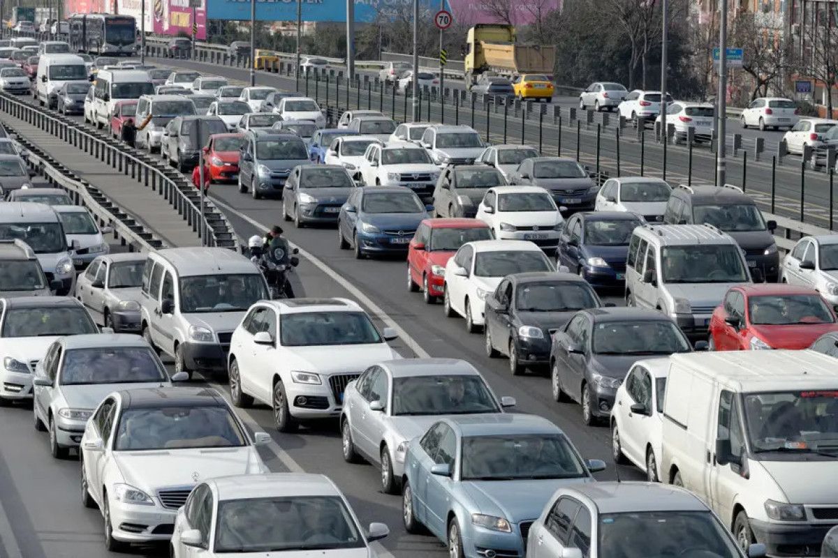 Kasım 2025 Motorlu Taşıt İstatistikleri: Trafiğe Kayıt ve Devir Verileri