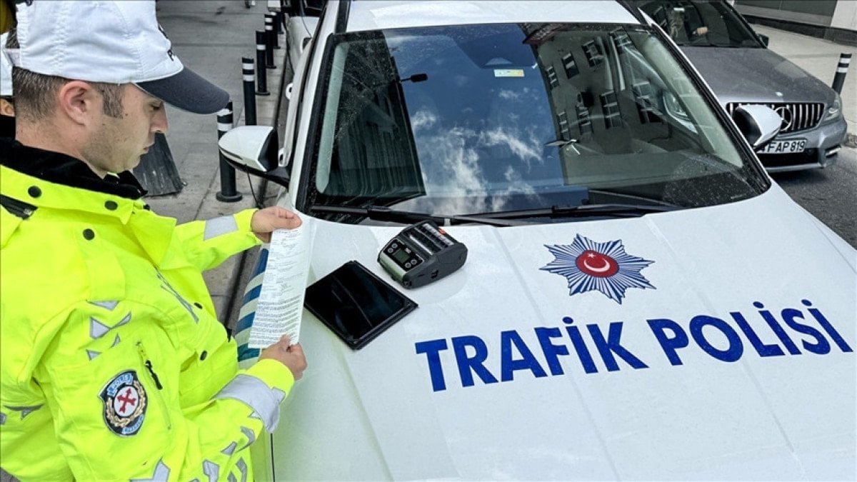 Karayolları Trafik Kanunu’nda Yeni Düzenlemeler ve Cezalar: Hız, Kırmızı Işık, Alkollü-ehliyetsiz Kullanım ve Daha Fazlası