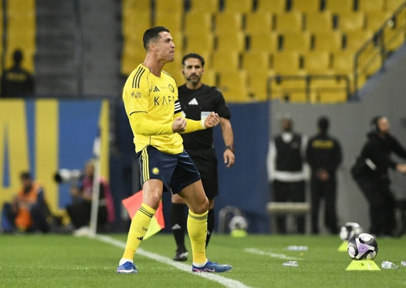 Al Nassr'nin 5-0'lık Zaferinde Ronaldo: 965. Gol İçin Yolda, 1000 Hedefi Hızla Yaklaşıyor