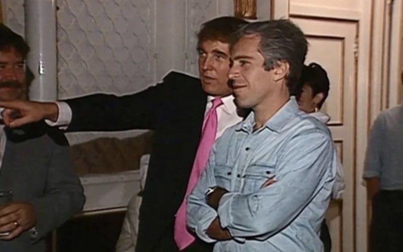 Washington Park Enstalasyonu: Trump ve Epstein Temsilinin Gölgesinde Siyasi Yankılar