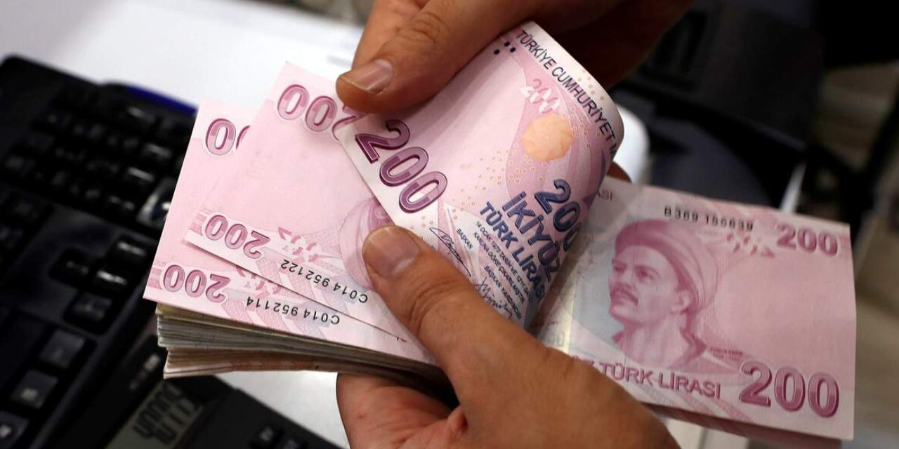 Anneler için yeni destek paketi: Rapor parası, doğum yardımı ve yarı zamanlı çalışmalarla artışlar