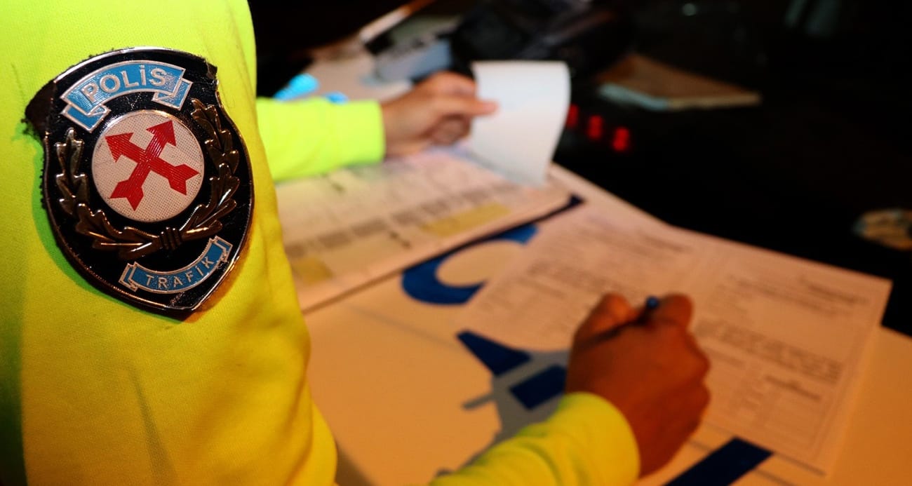 Karayolları Trafik Kanunu Kapsamında Araçlarda Zorunlu Malzemeler ve Denetimler: Güncel Düzenlemeler