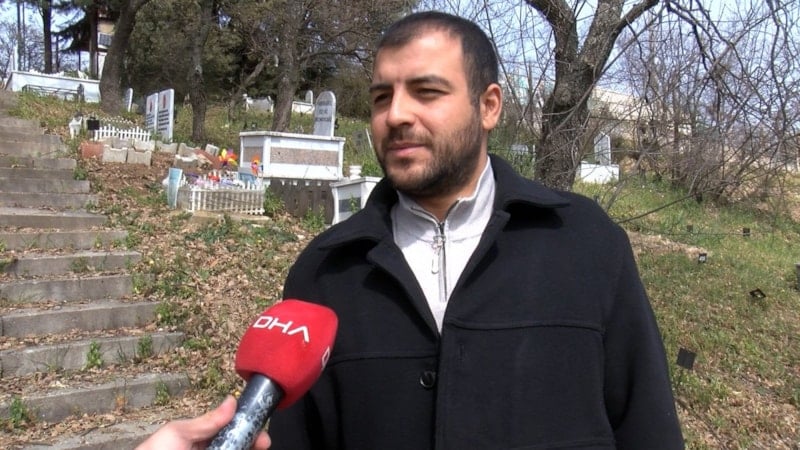 Sahipsiz Hayvan Mezarlığına Ziyaret: Zamanla Değişen Anılar ve Bayram Coşkusu