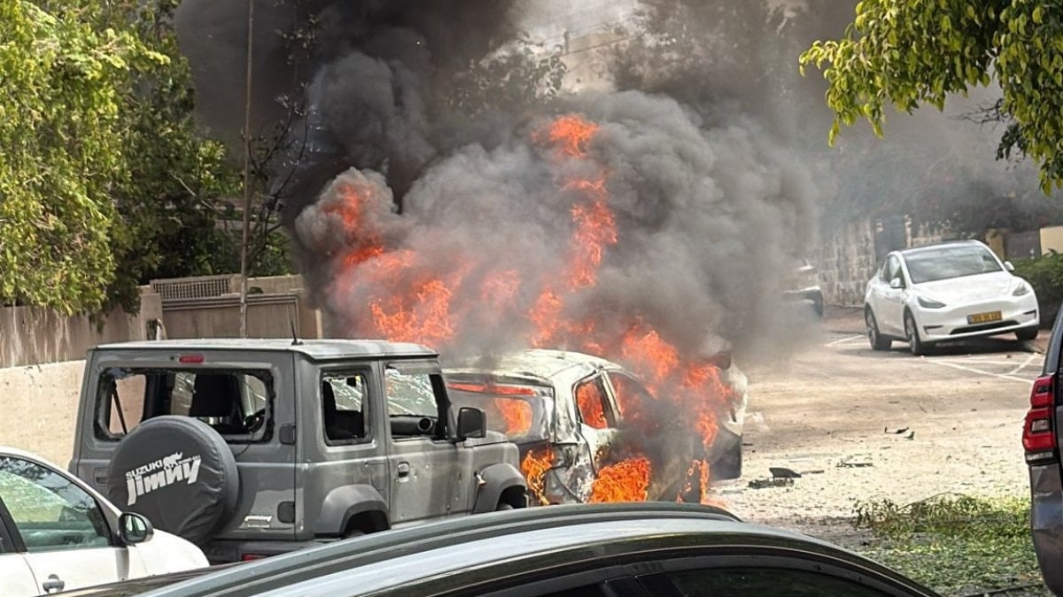 İran’dan İsrail’e misilleme saldırı