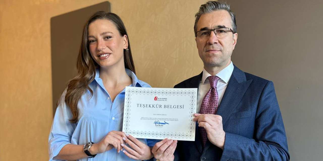 Ödülünü vergi dairesinde aldı