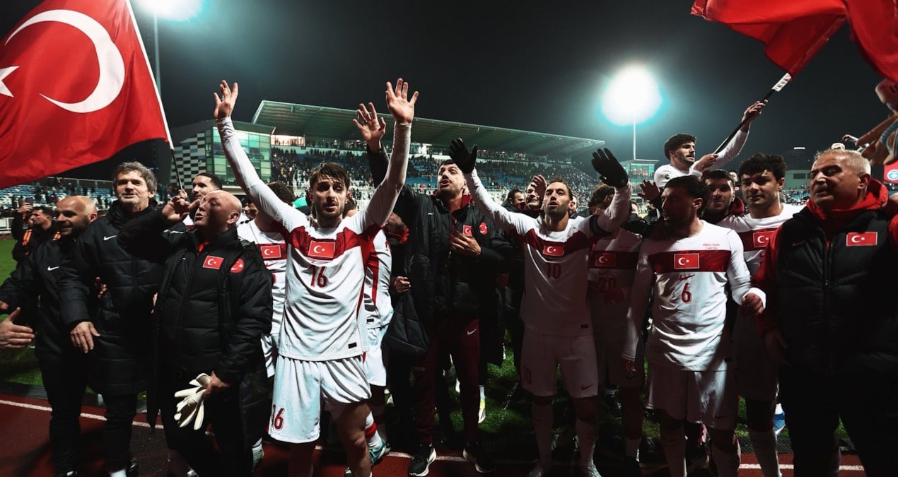 FIFA çuvalla para dağıtacak!