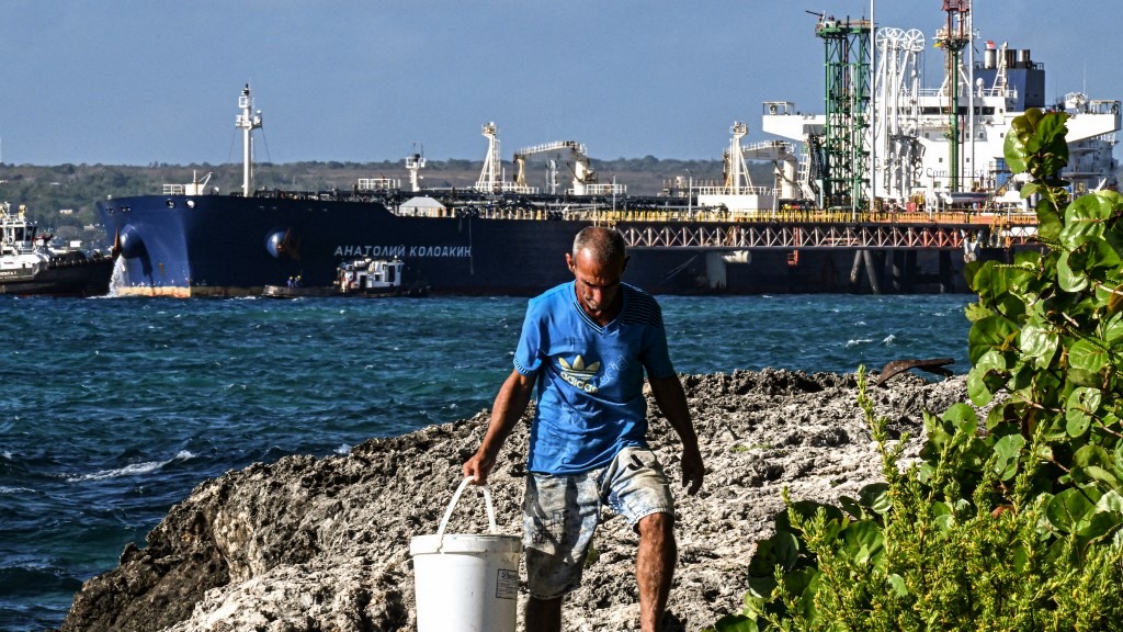 Rusya’dan Küba’ya ikinci petrol sevkiyatı