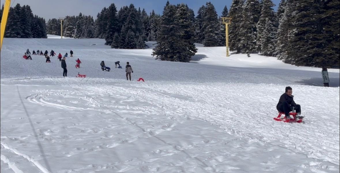 Uludağ’da Nisan Karı: Pistler Boş, Konaklamalar Zamanla Düşüyor